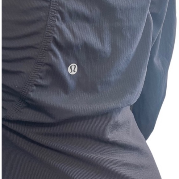 Lululemon Reversible Dance Studio Zip Up Jacket Sz 6 pre loved - Picture 8 of 13
